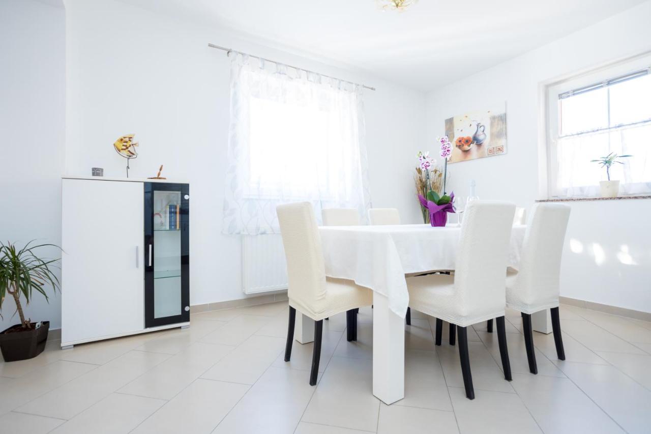 Apartment Sandra Malinska Sveti Vid-Miholjice