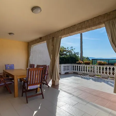 Apartmani Sandra Malinska Sveti Vid-Miholjice Exterior photo