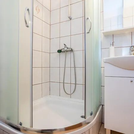 Apartmani Sandra Malinska Sveti Vid-Miholjice Exterior photo