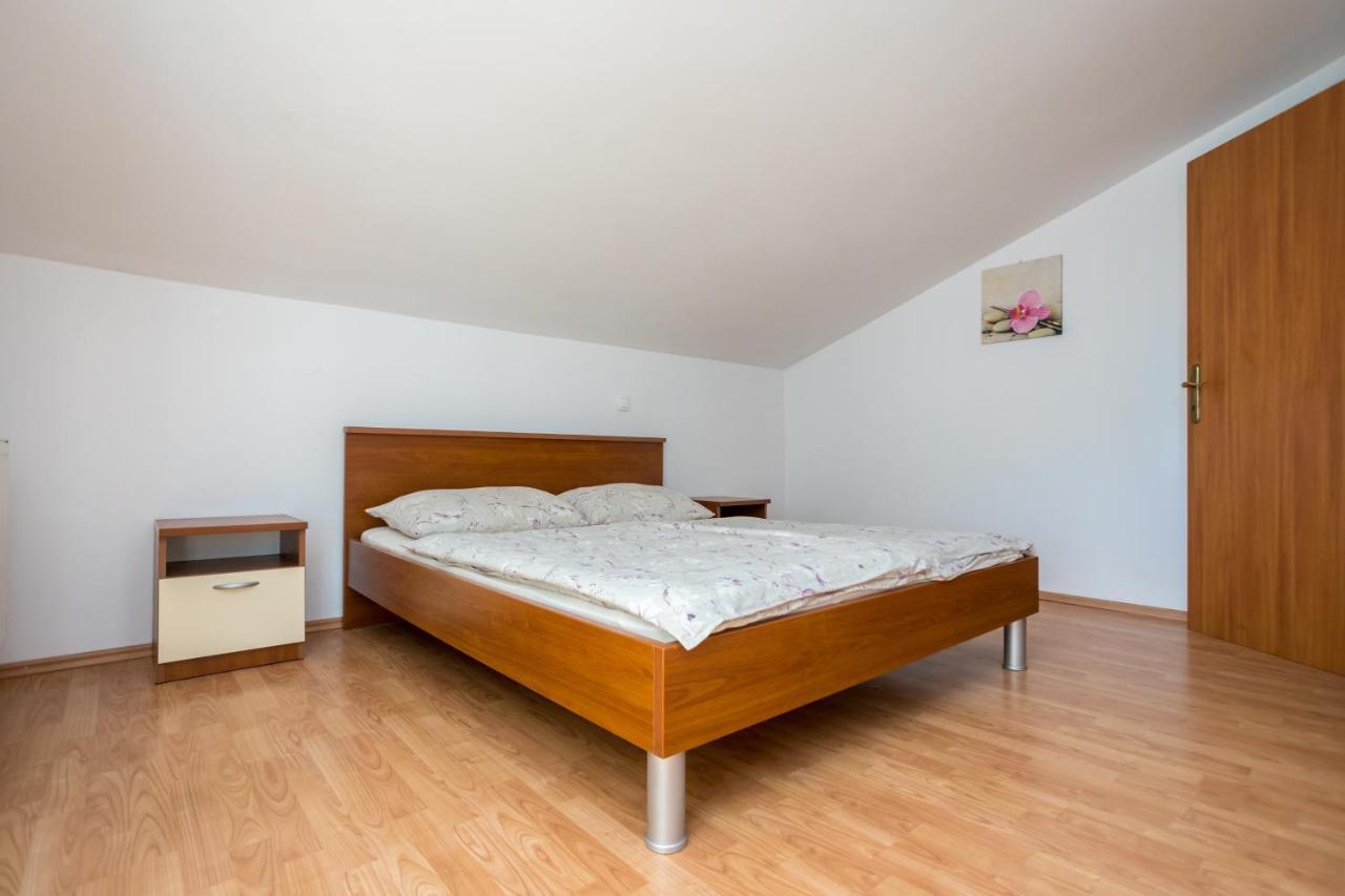Apartment Sandra Malinska Sveti Vid-Miholjice
