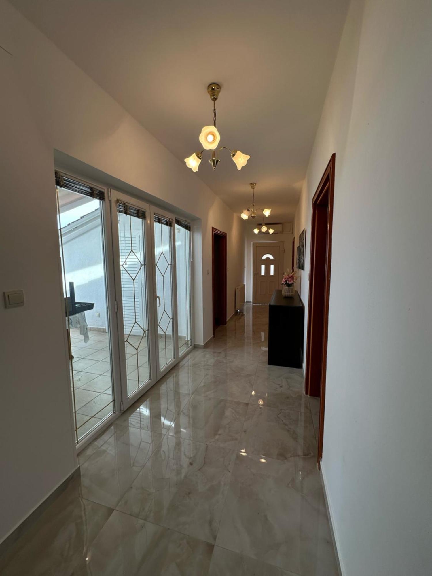 Apartment Sandra Malinska *